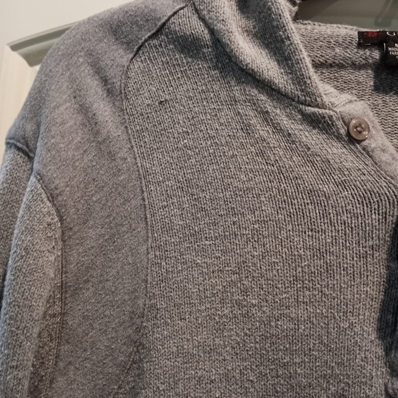 Men's Guess Sweater - Picture 4 of 7
